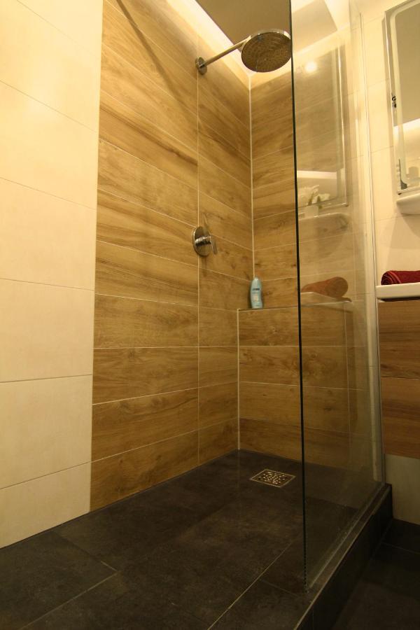 / Flat / Im Herzen Von Apartment Dresden